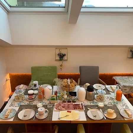 Haus Lasaun Bed & Breakfast Bressanone Exterior photo